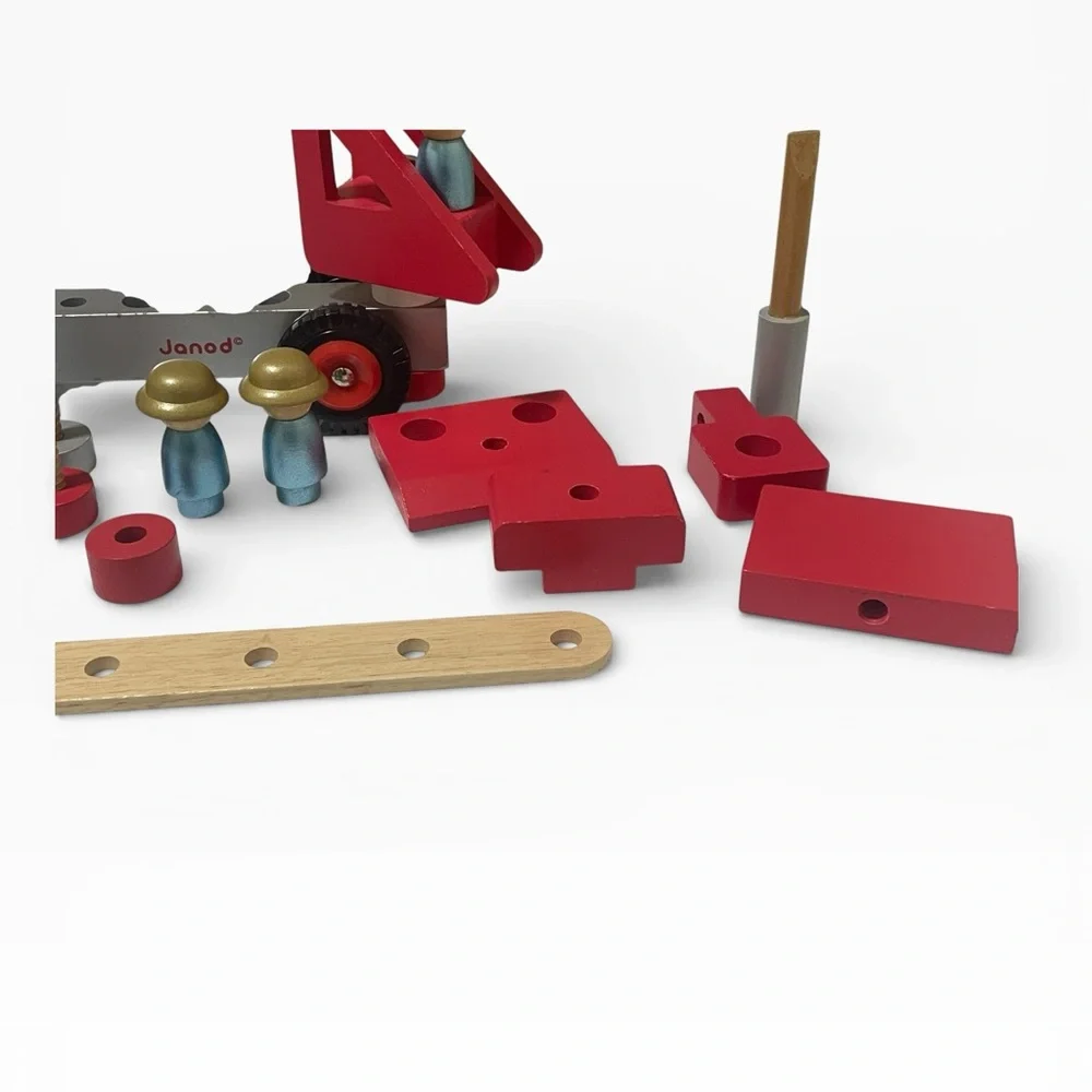 Janod Wooden Truck Construction Pull‎ Toy Creative Montessori Learning STEM Wood
